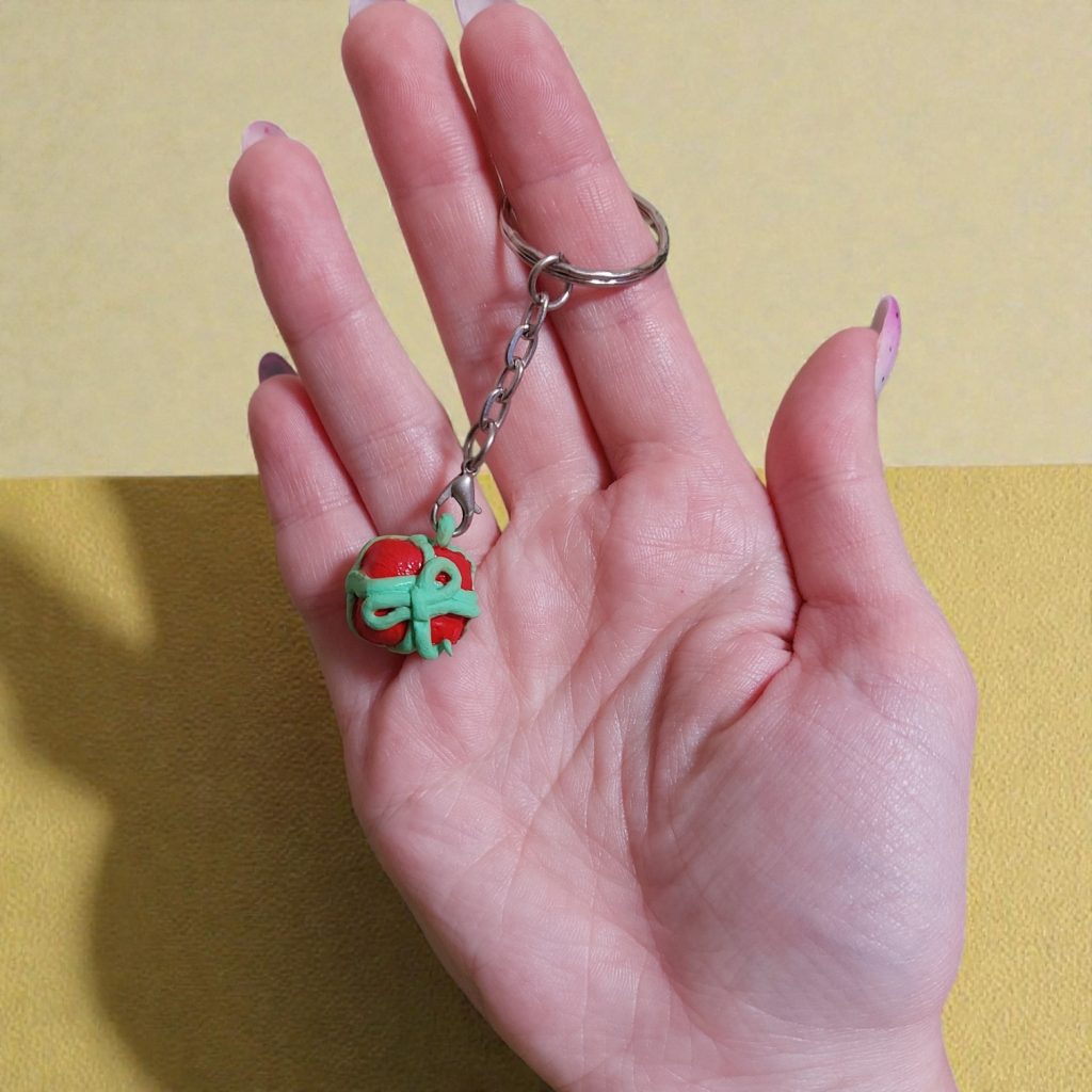 Брелок подарок