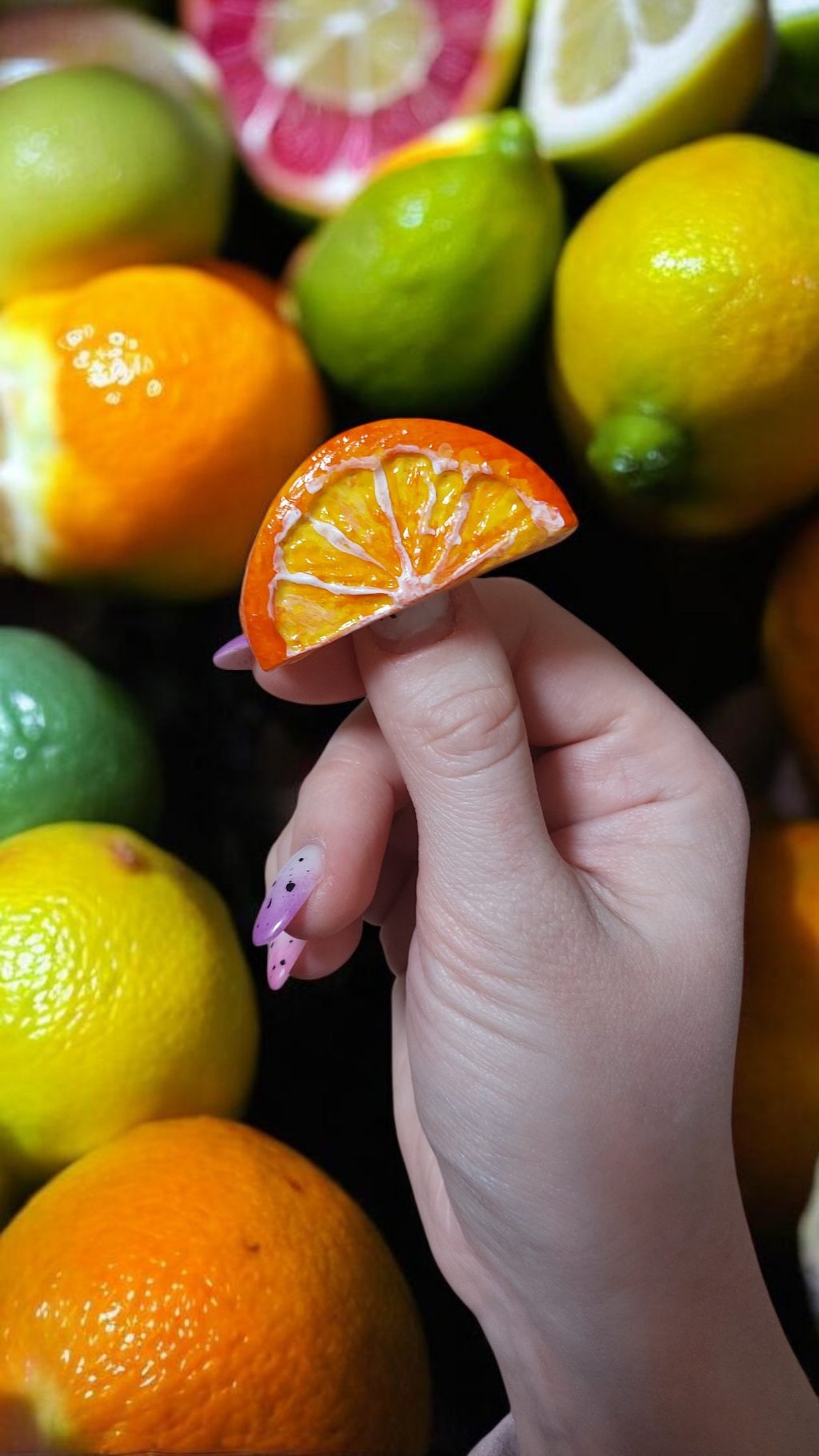 Брошь долька апельсина