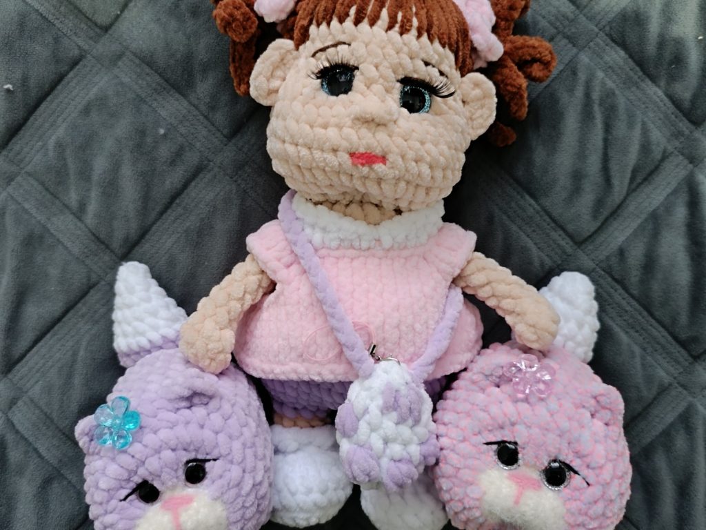 Вязаные игрушки ручной работы ассорти