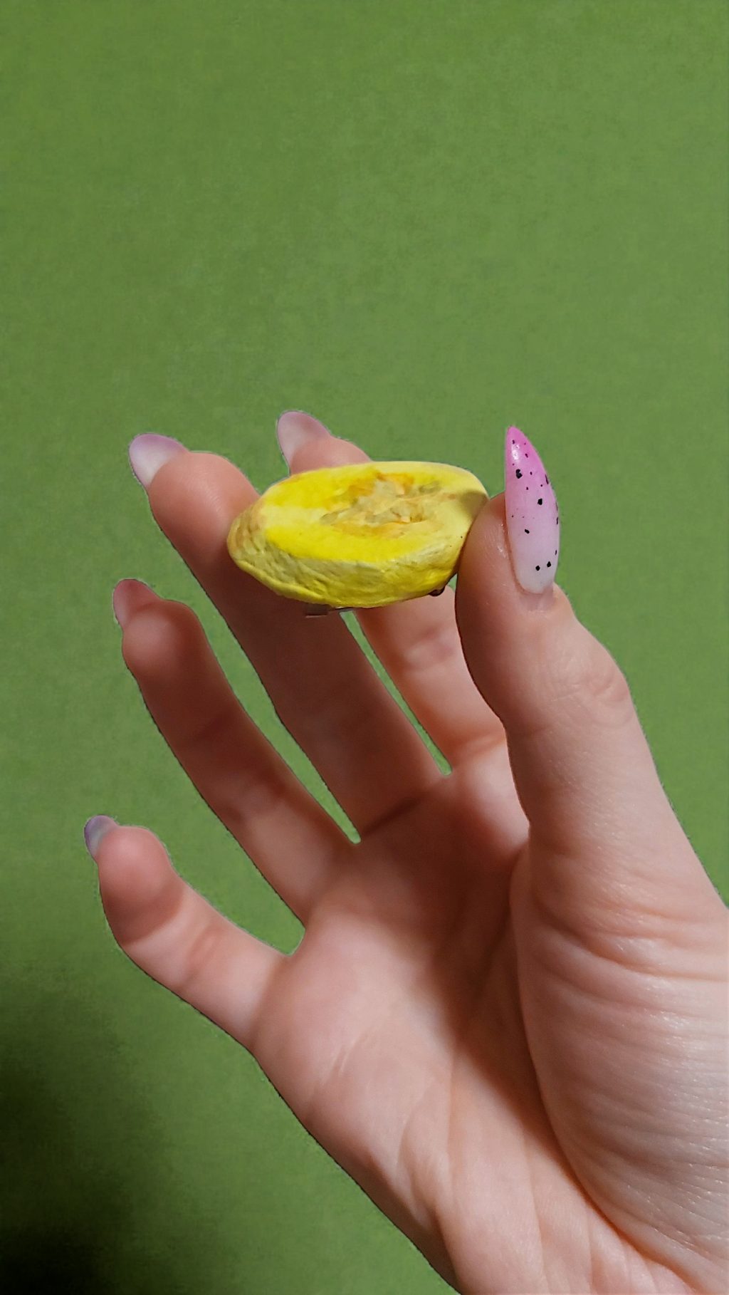 Брошь слайм банана