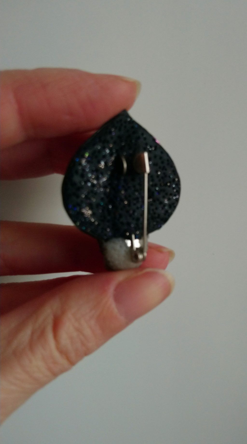 Брошка красавица череп в кокошнике