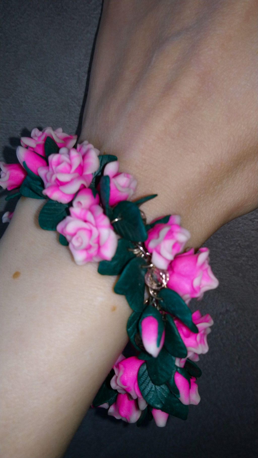 Браслет с розами из полимерной глины
