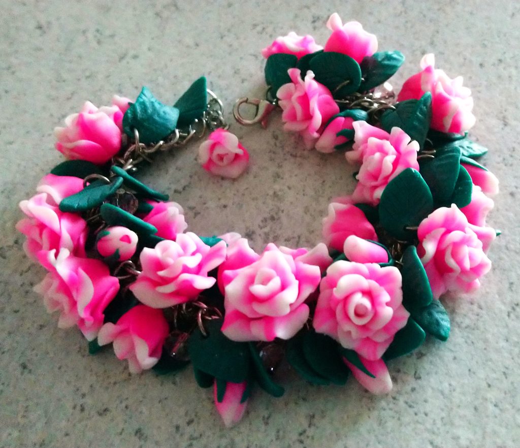 Браслет с розами из полимерной глины