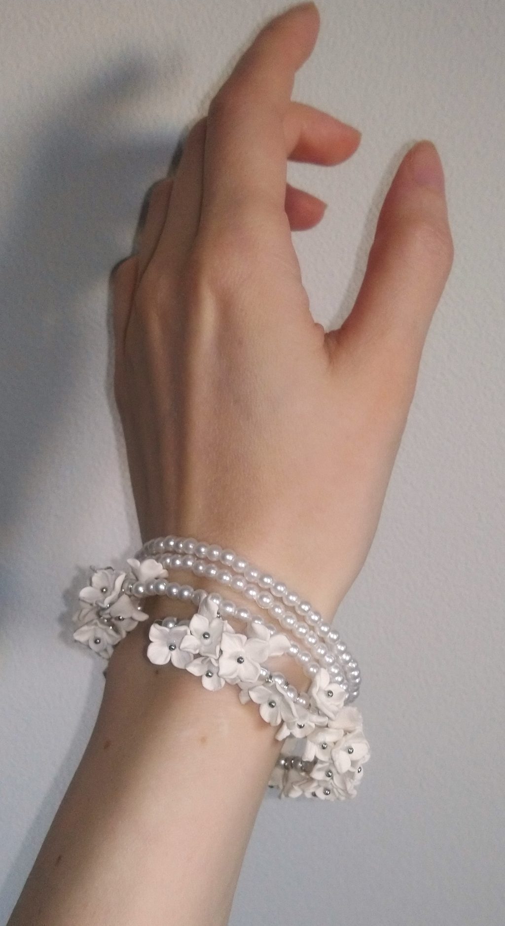 Сирень. Браслет с цветами из полимерной глины