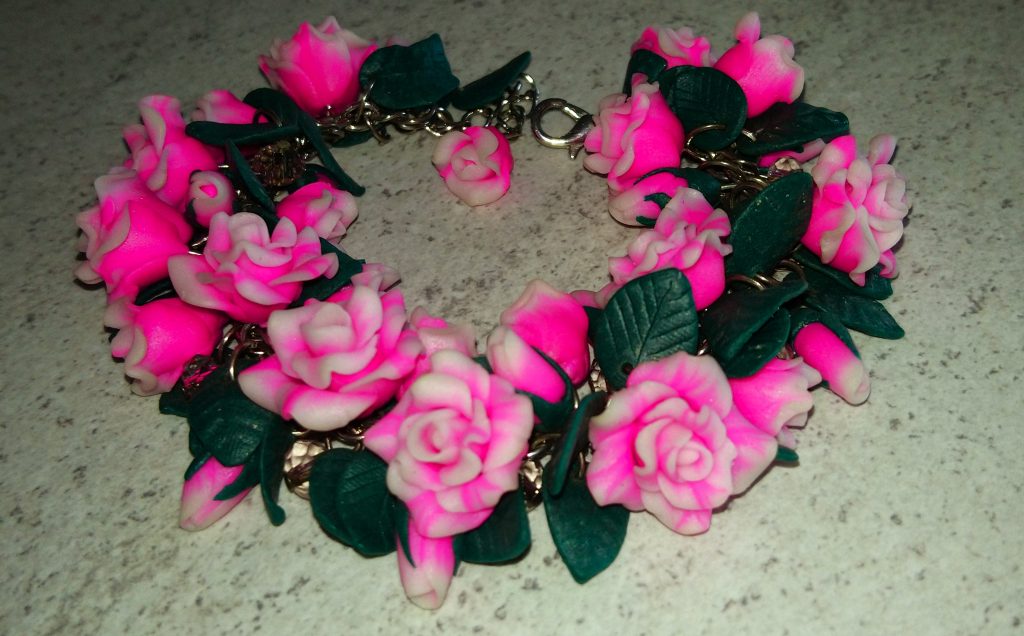 Браслет с розами из полимерной глины