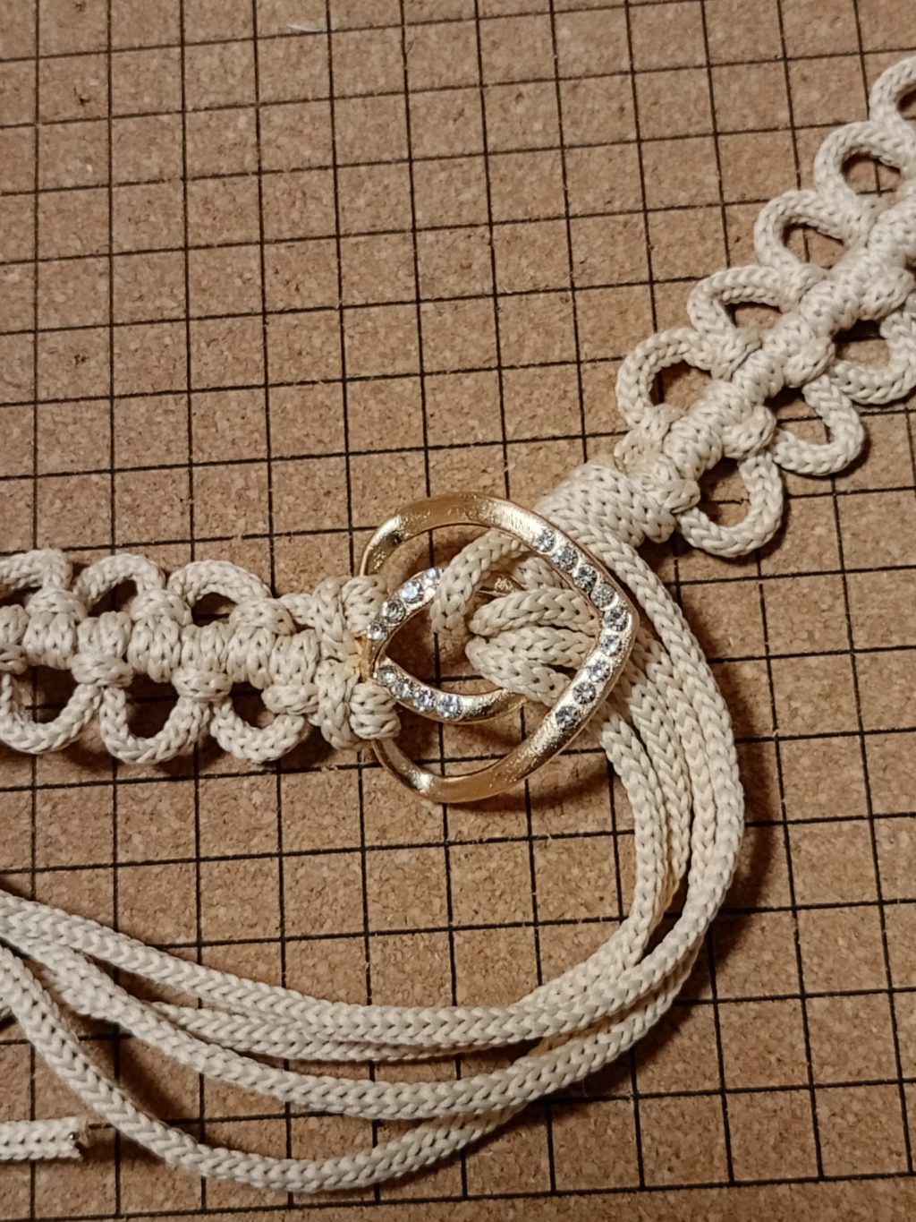 Пояс плетеный женский Фриволите беж