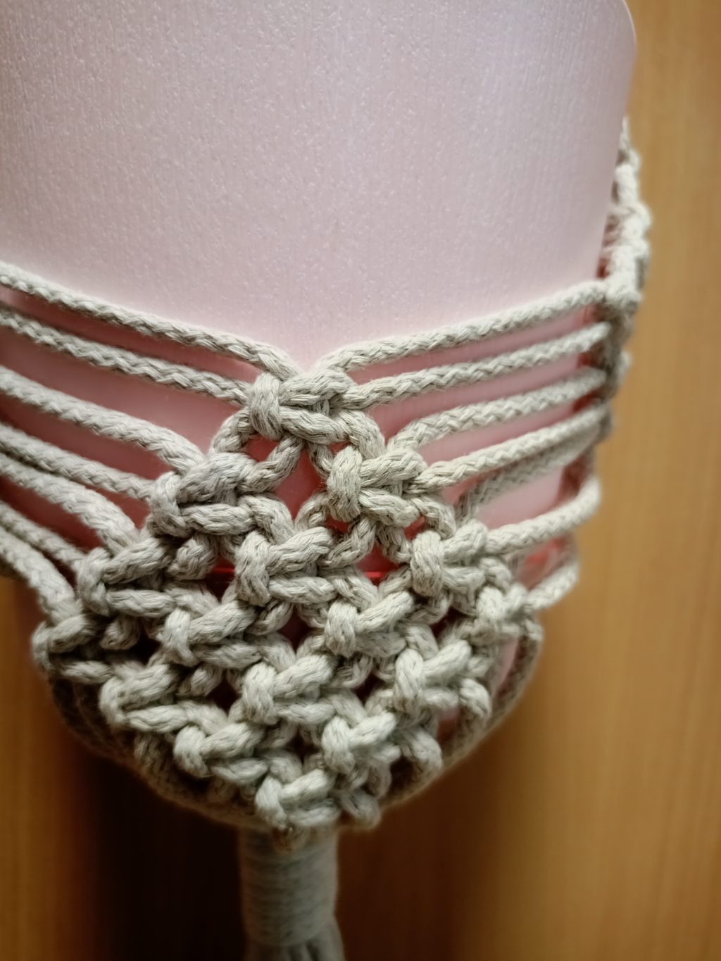 Кашпо макраме Ромбы серый