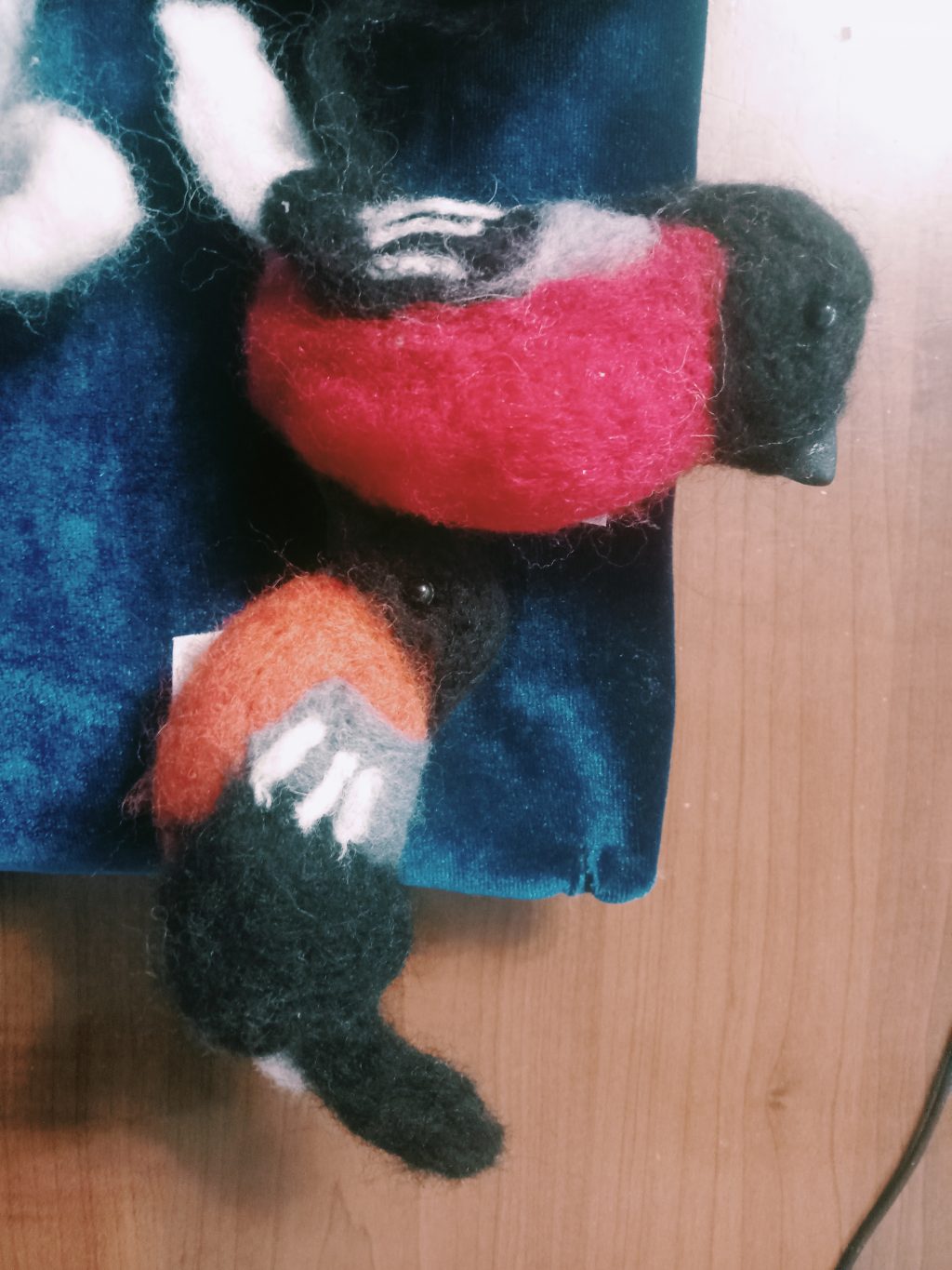 Брошь снегирь\брошь котик