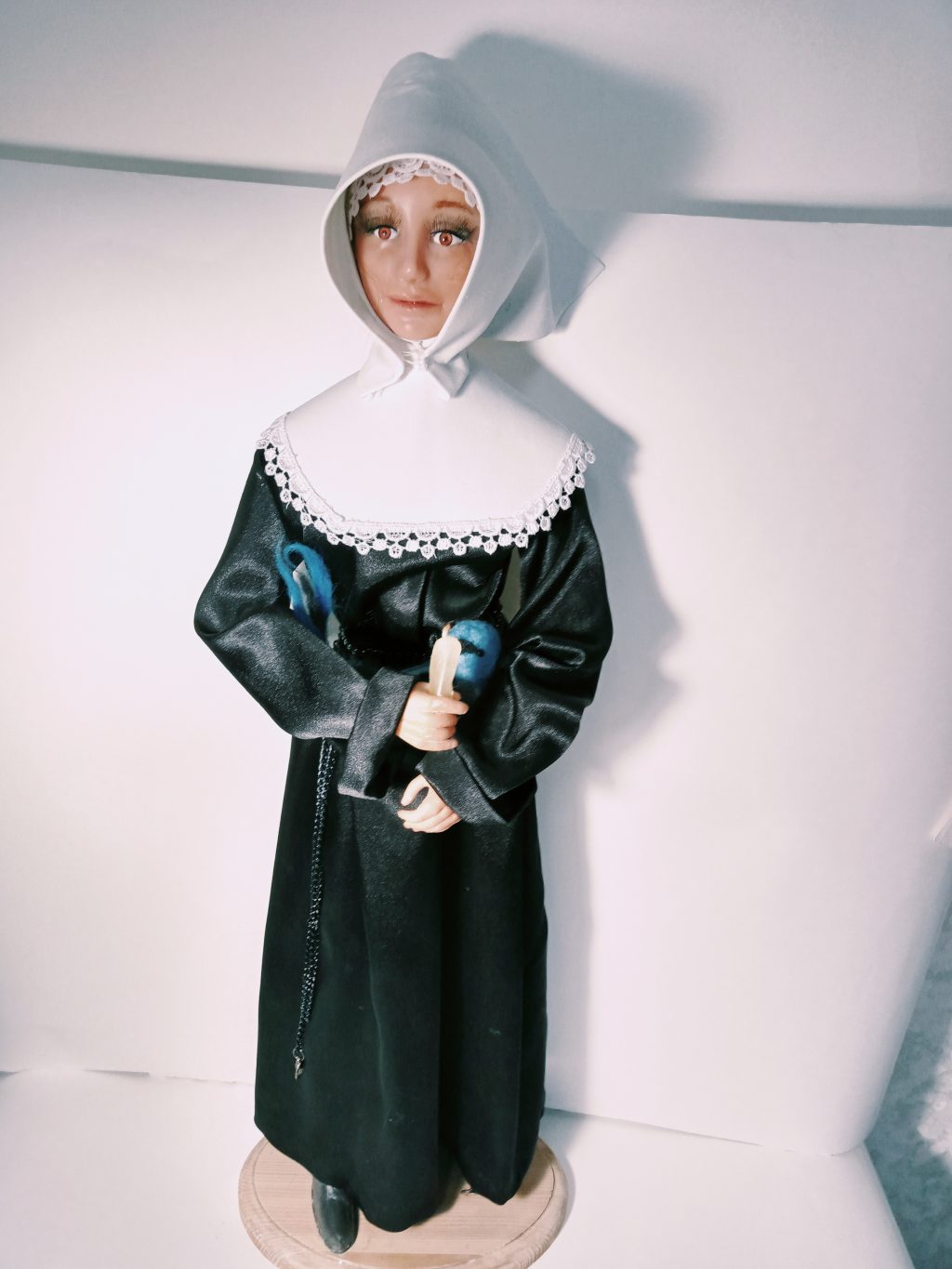 Кукла Монахиня
