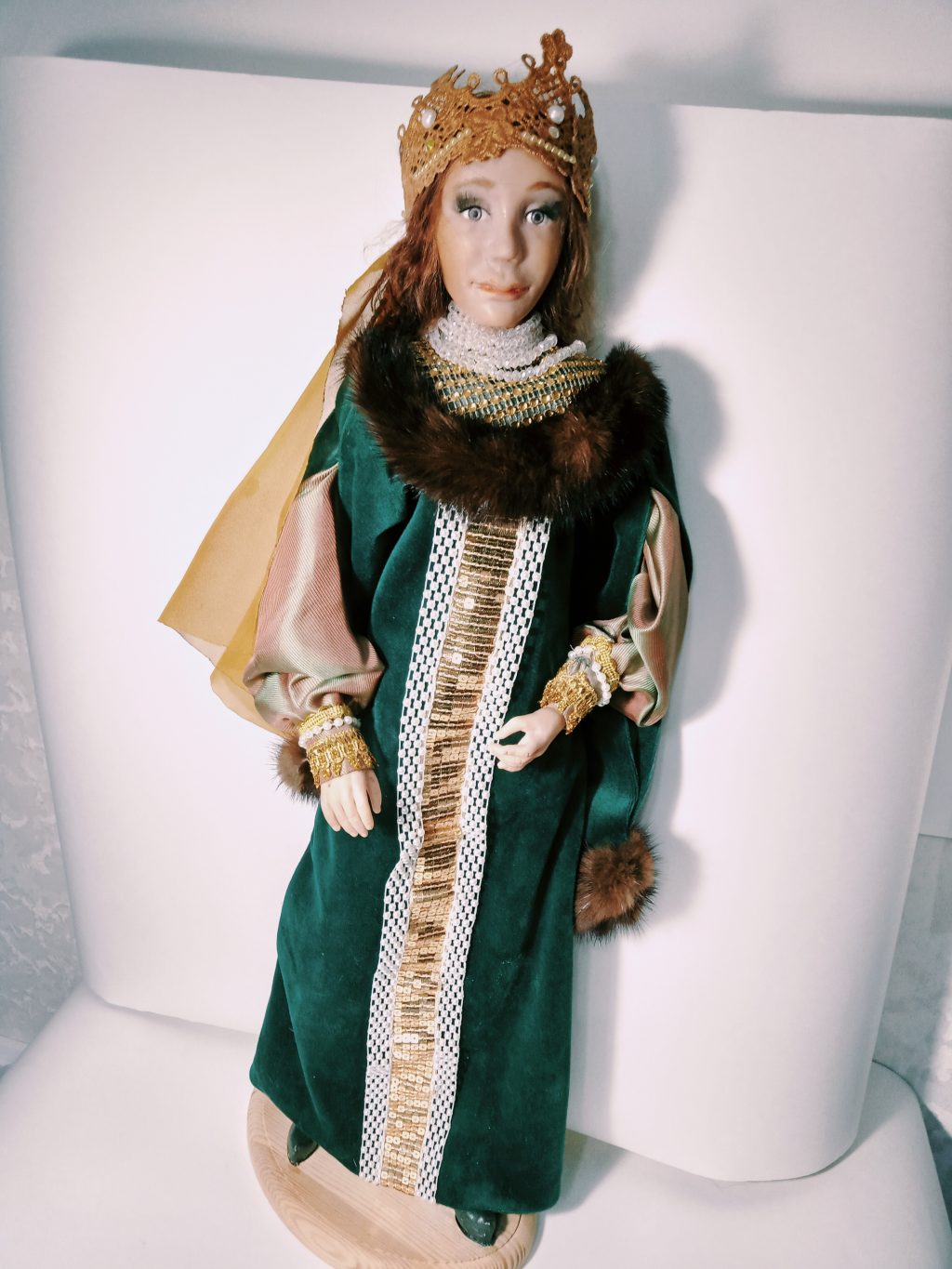 Кукла царица