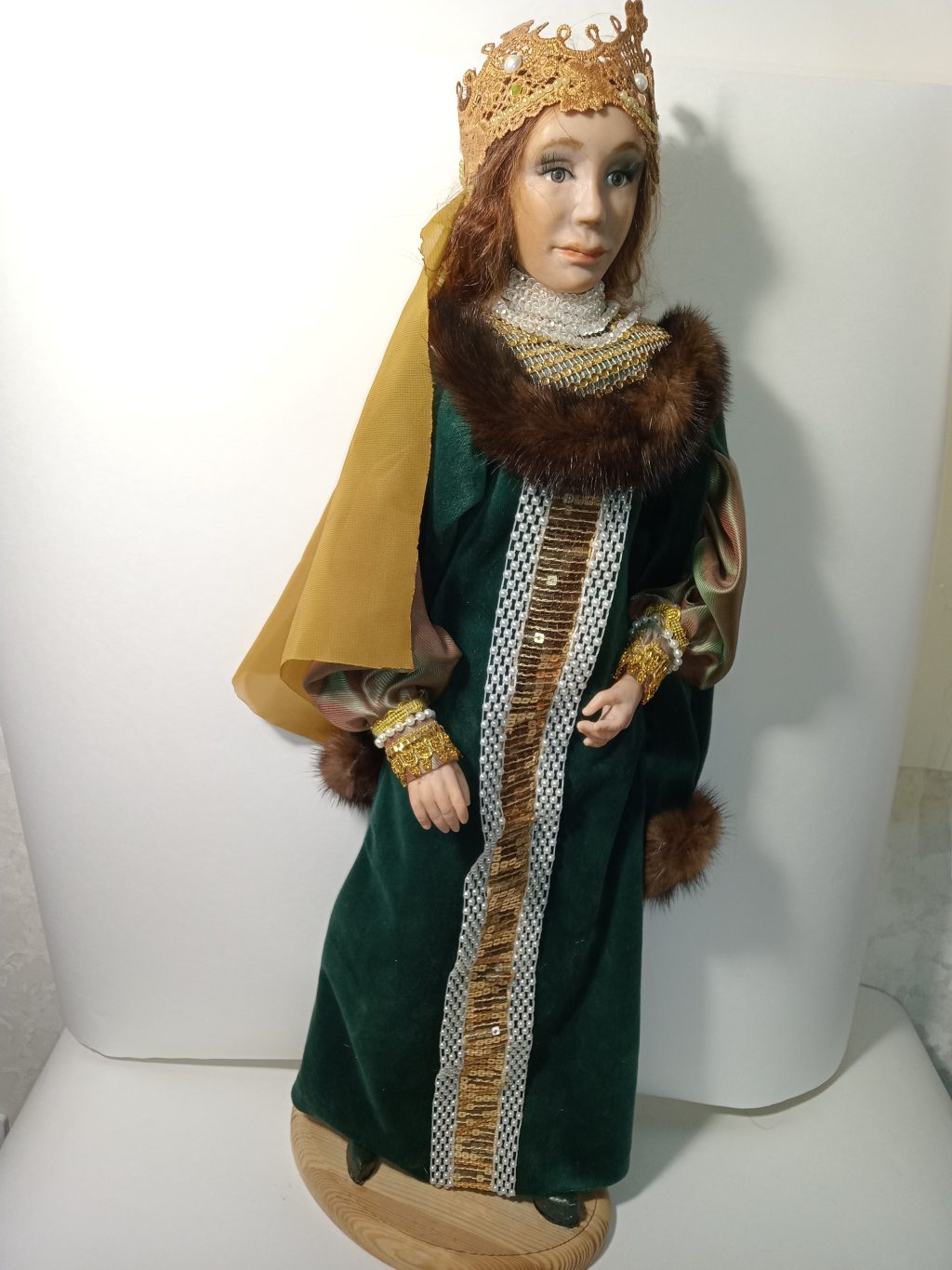 Кукла царица