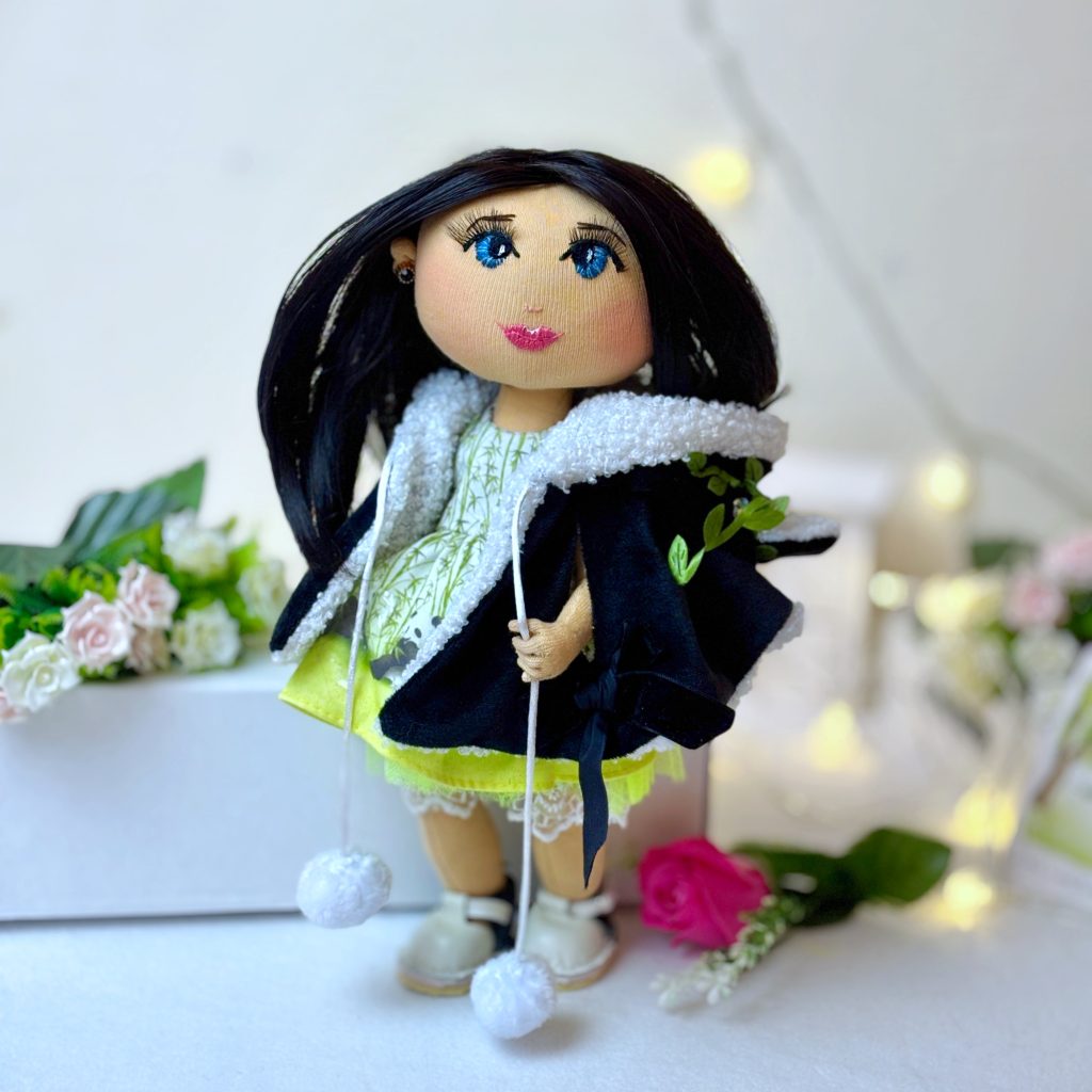 Оригинальный подарок — кукла Панда из ткани