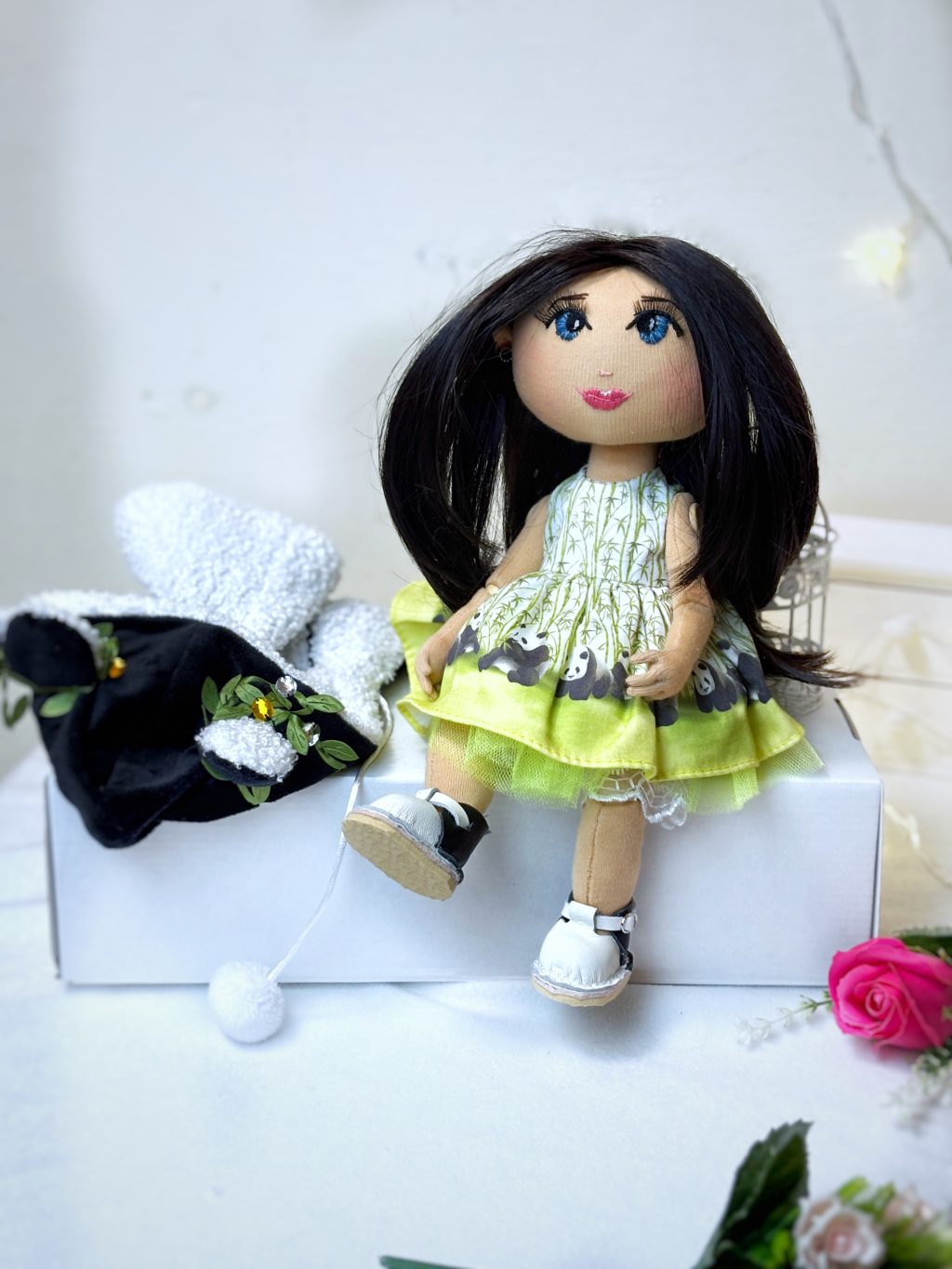 Оригинальный подарок — кукла Панда из ткани