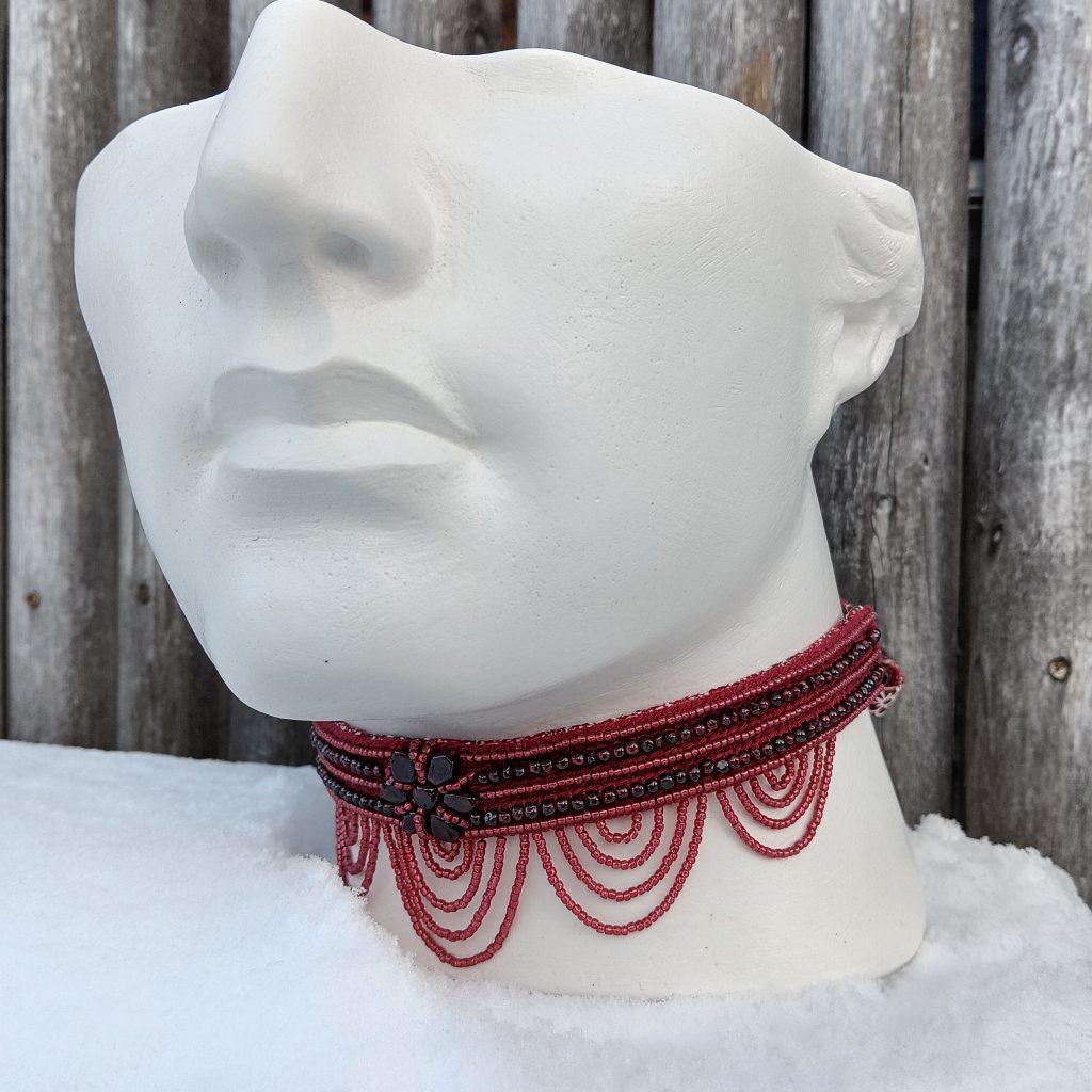 Гранатовое ожерелье