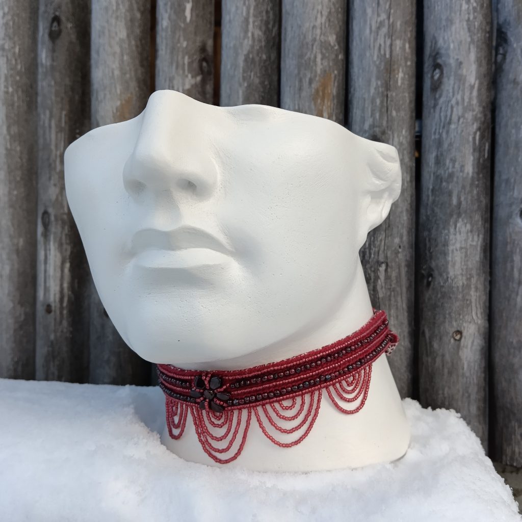 Гранатовое ожерелье