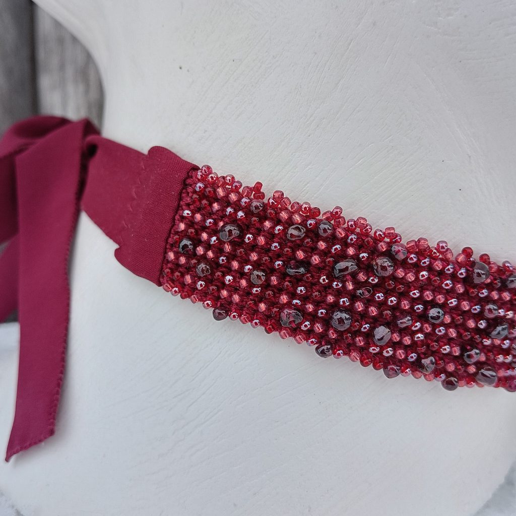 Чокер с гранатом