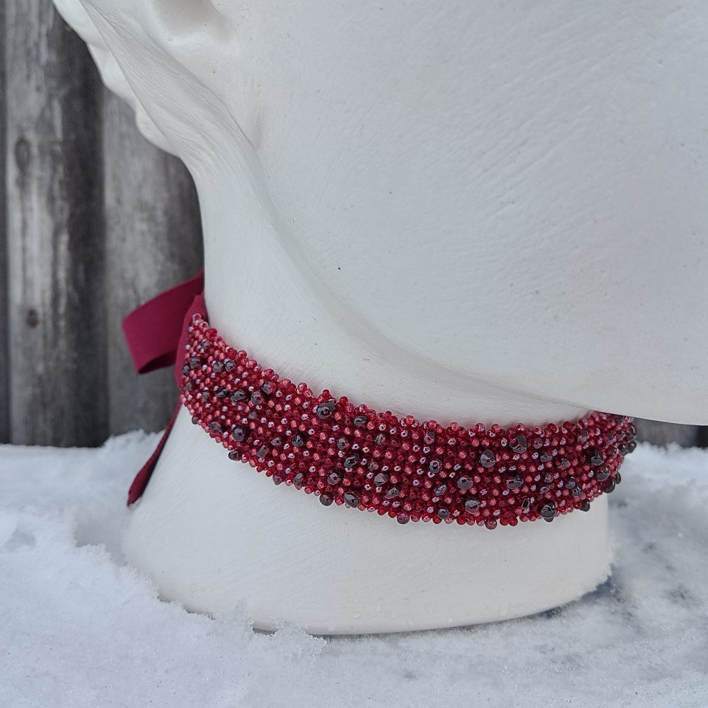 Чокер с гранатом