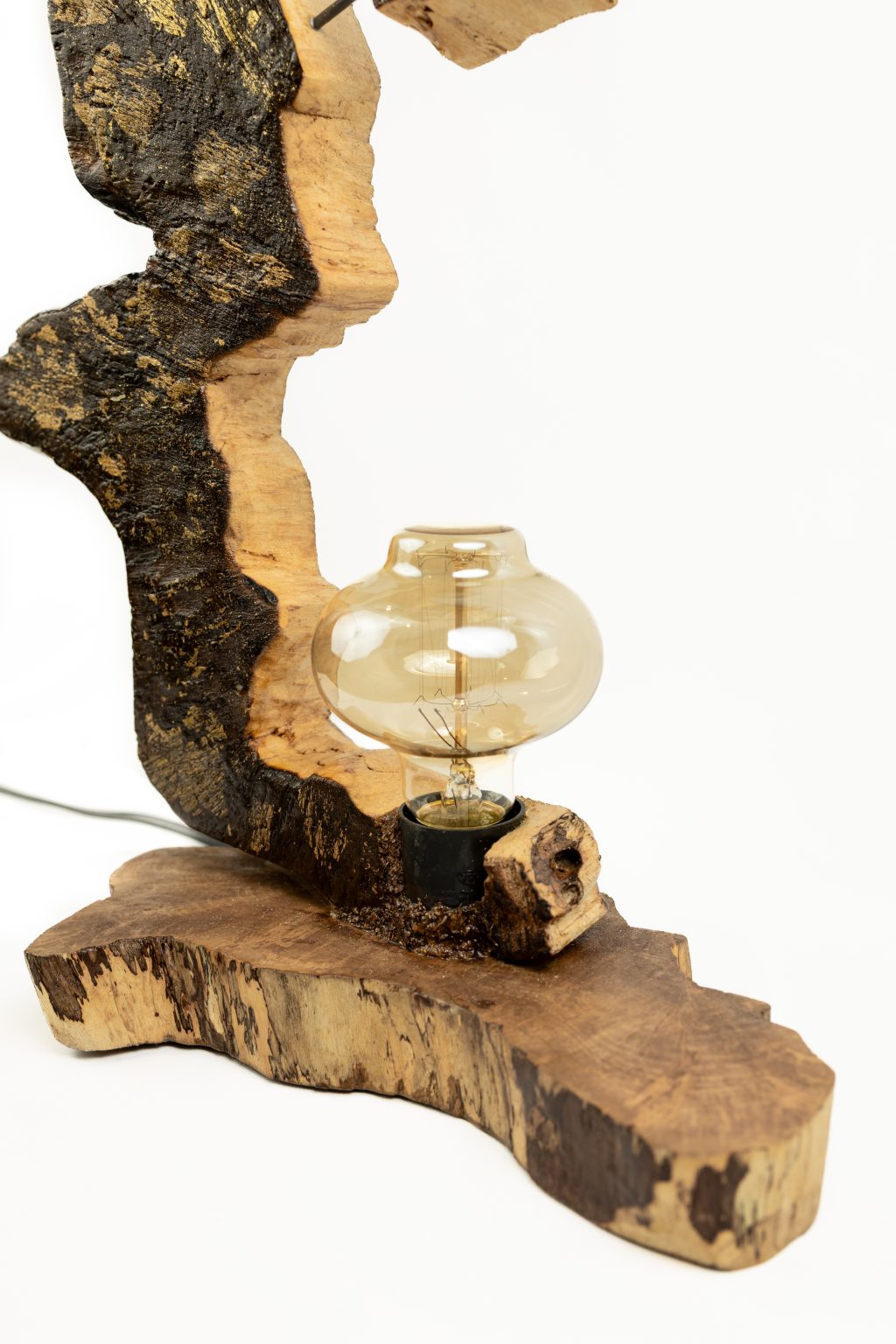 Настольная лампа