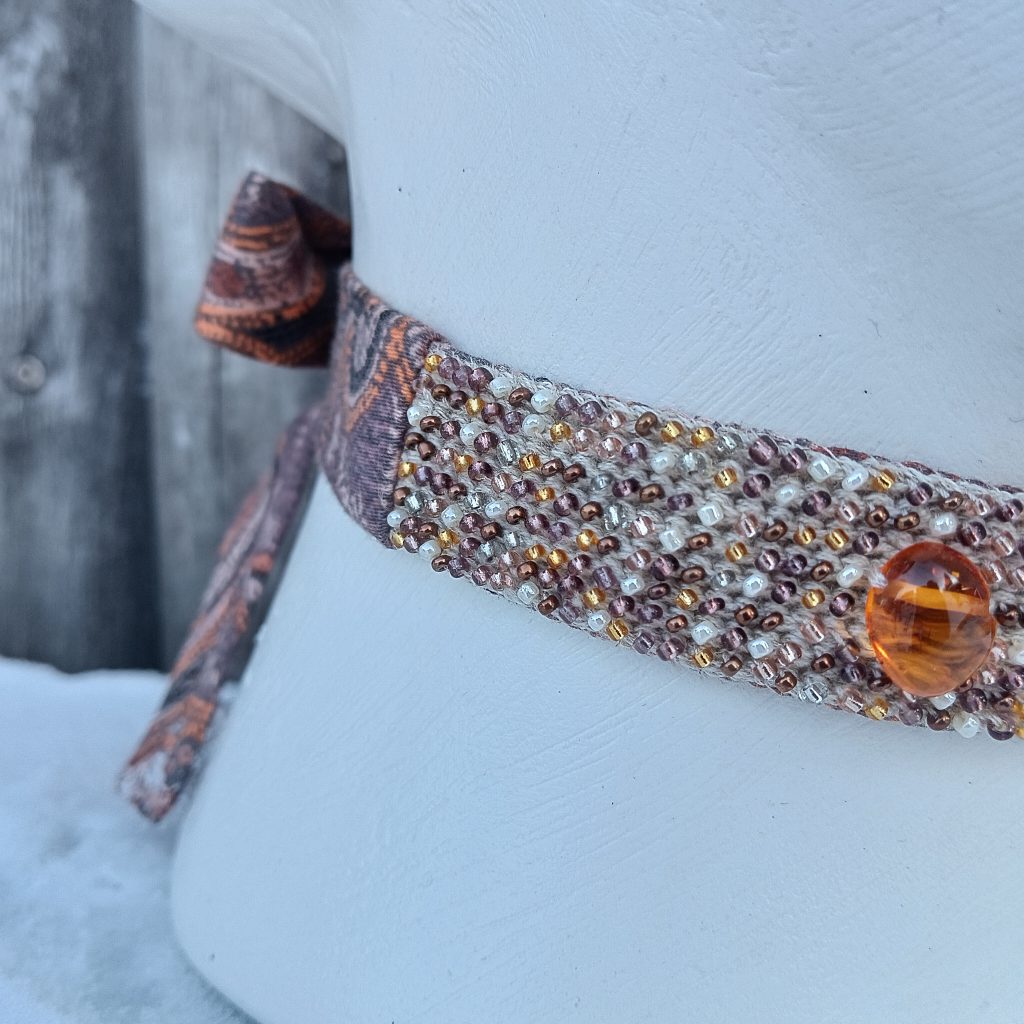 Янтарное ожерелье