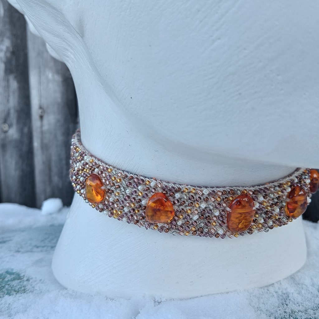 Янтарное ожерелье