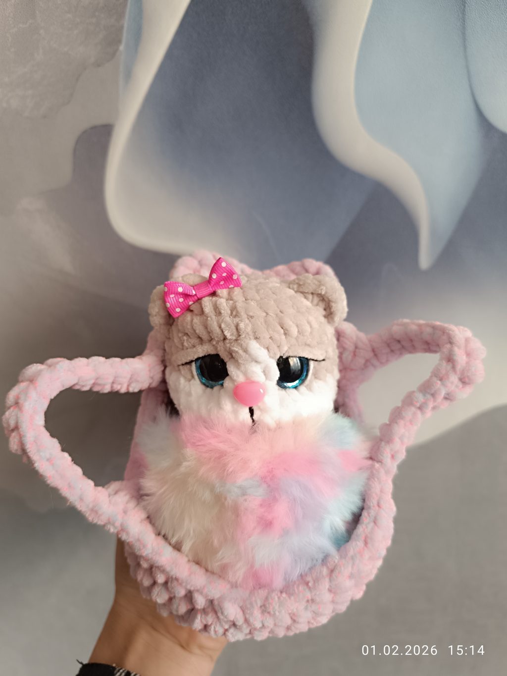 Котики в люльке