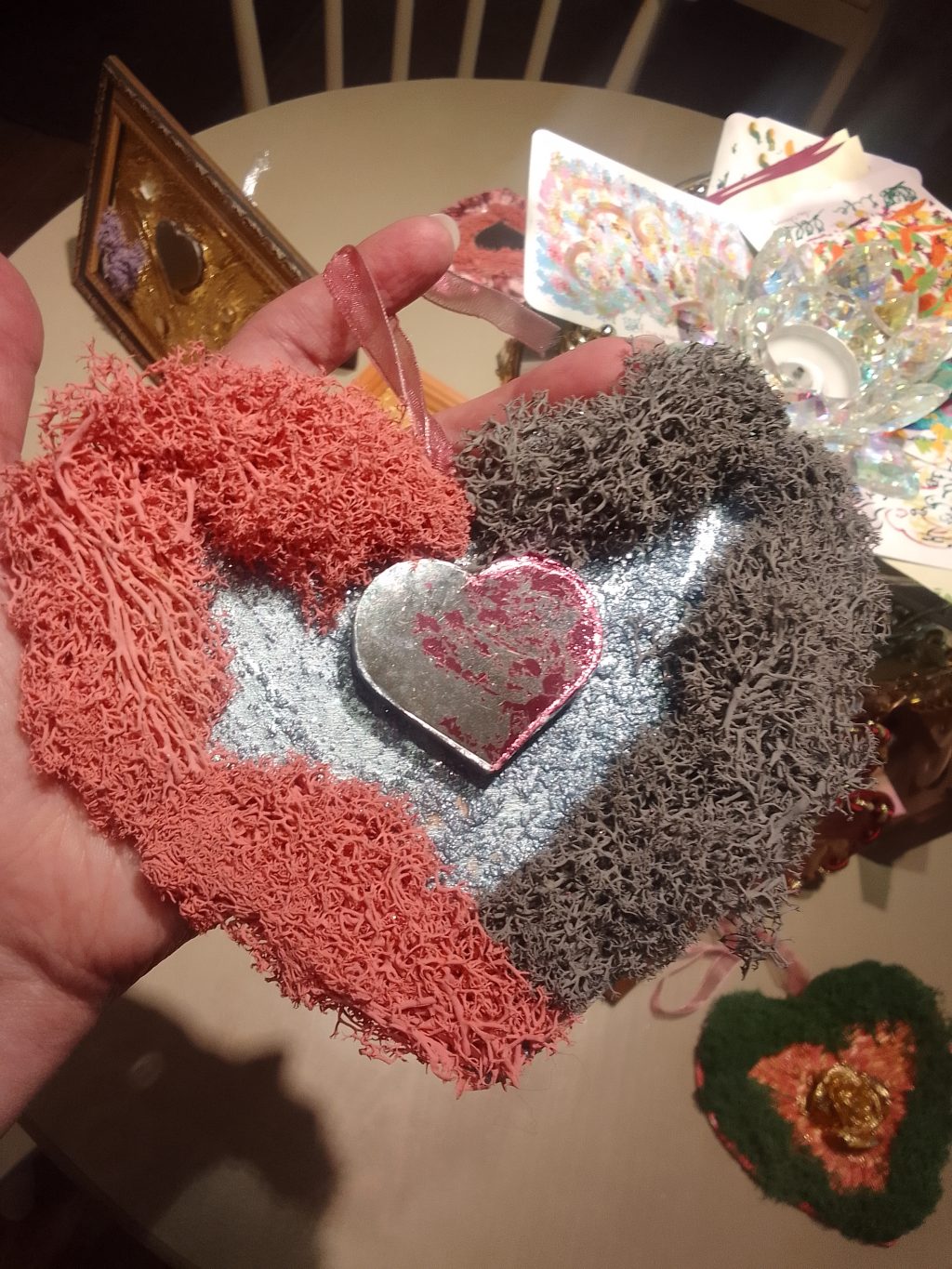 Двух цветное сердце