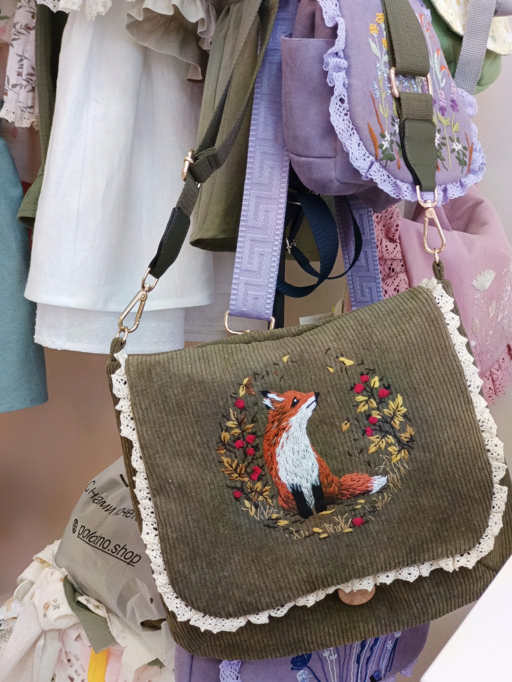 Сумка женская с ручной вышивкой