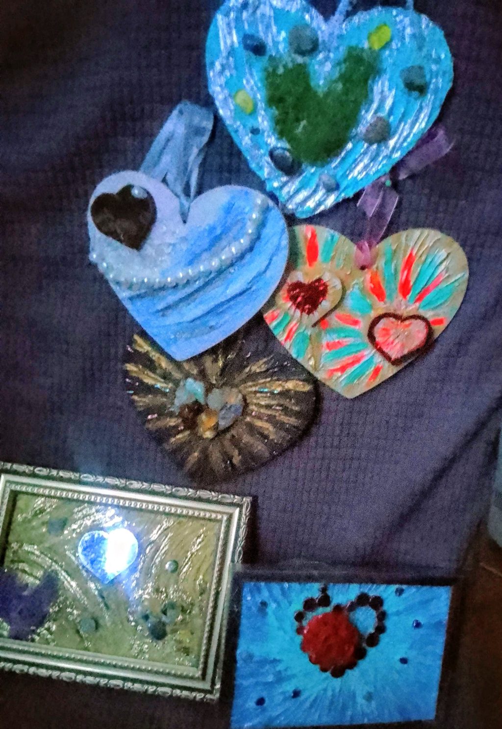 Сердце с золотой розой и эко-мхом