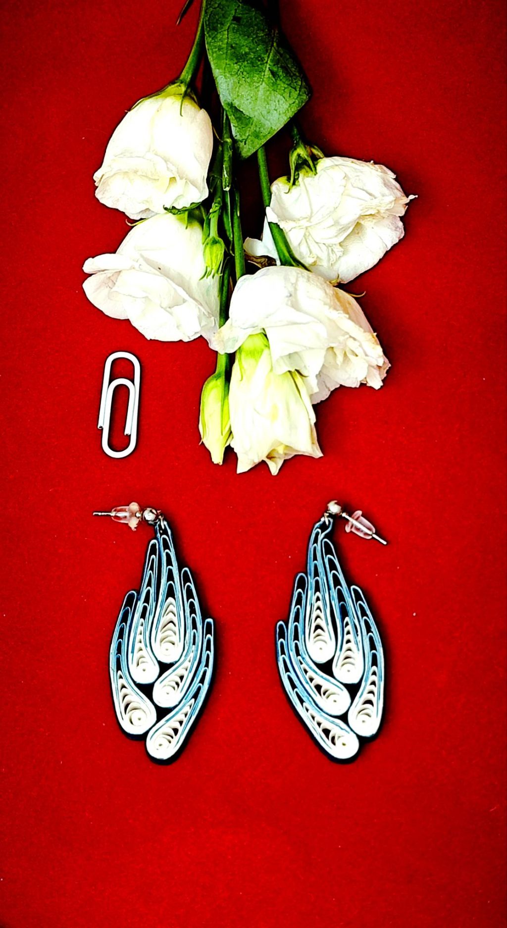 Серьги квиллинг-графика «Гвоздики»