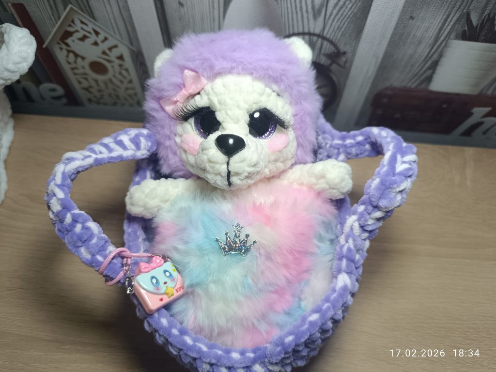 Котики в люльке