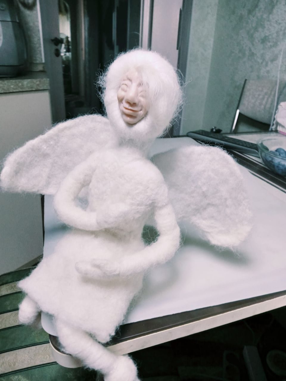 Ангел белый