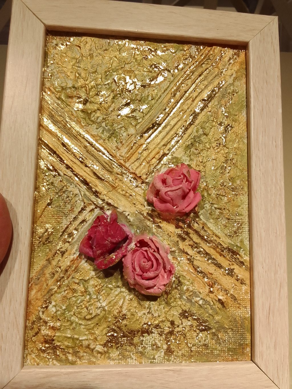 Поздравление с тремя розочками