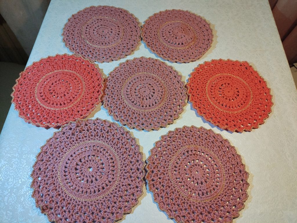 Салфетка вязанная крючком
