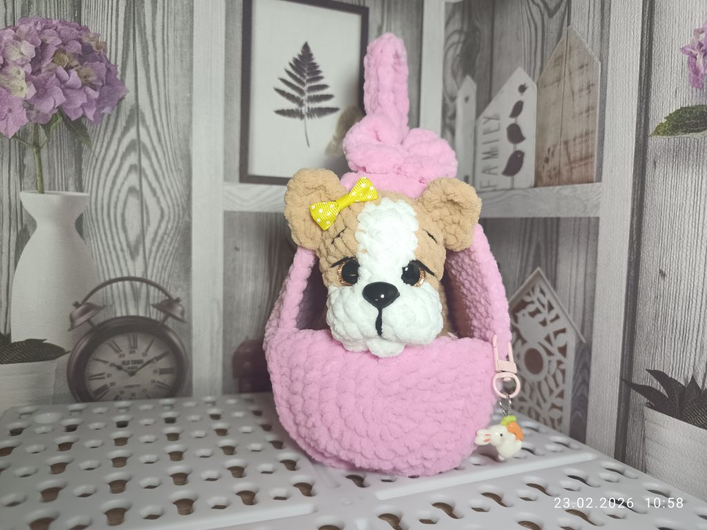 Собачки 🐕🐶 в переноске