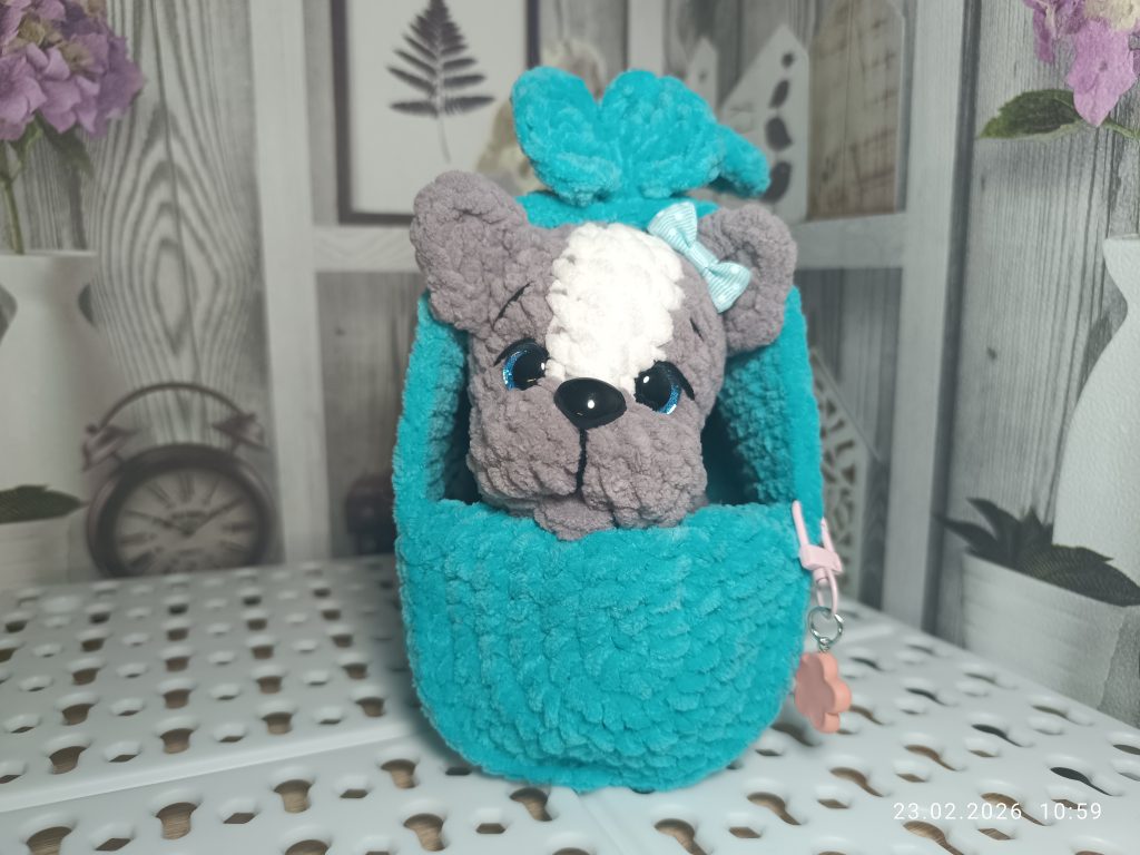 Собачки 🐕🐶 в переноске