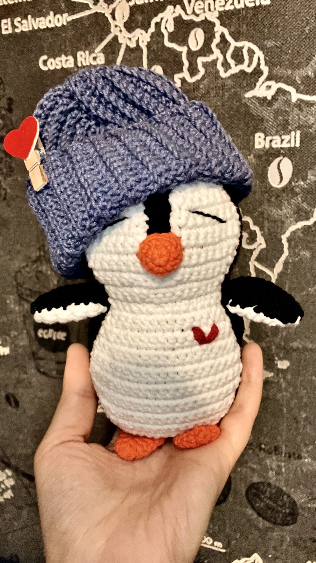 Пингвинчик в шапочке