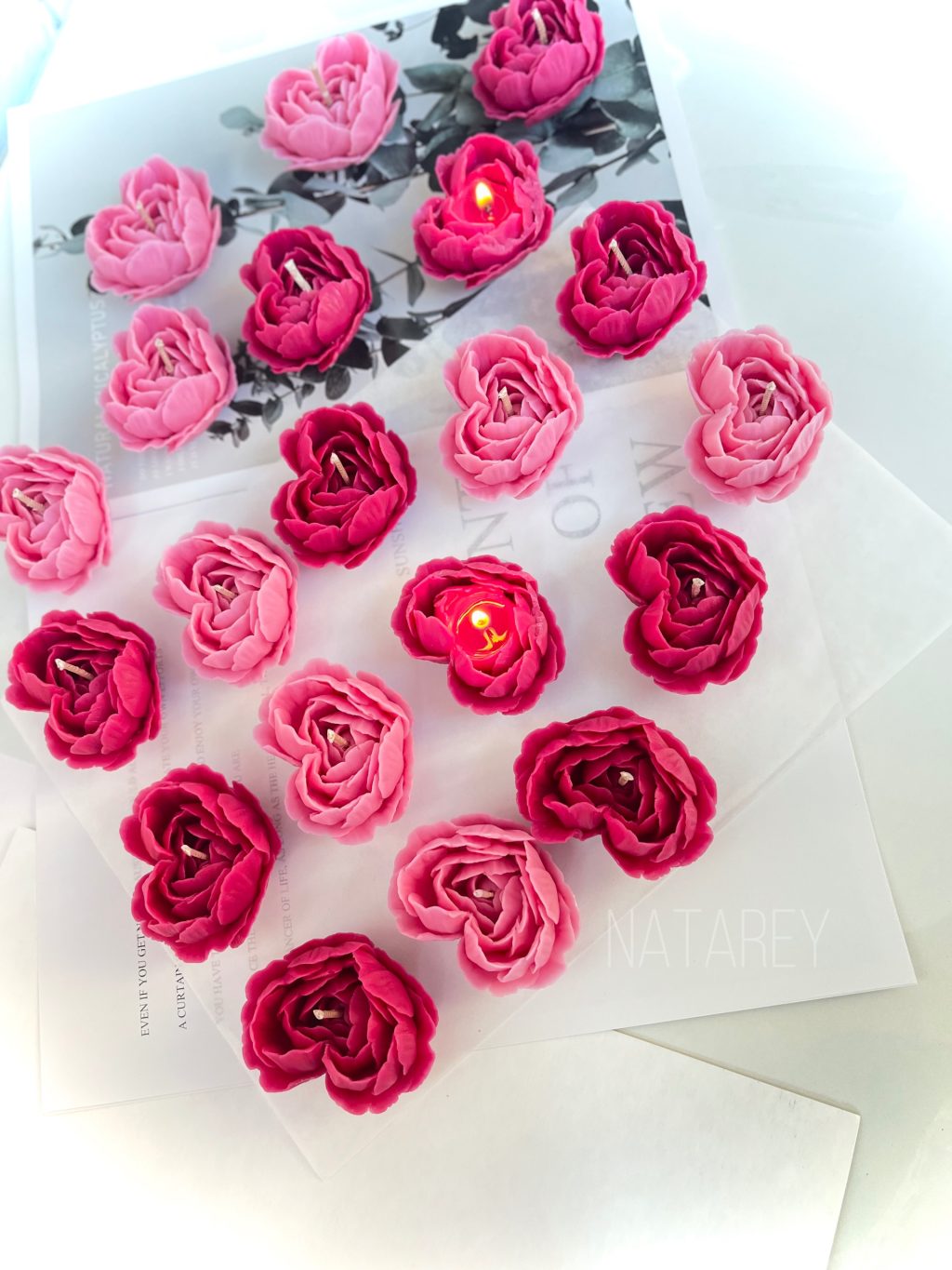 Свеча «Пион Мон Амур»