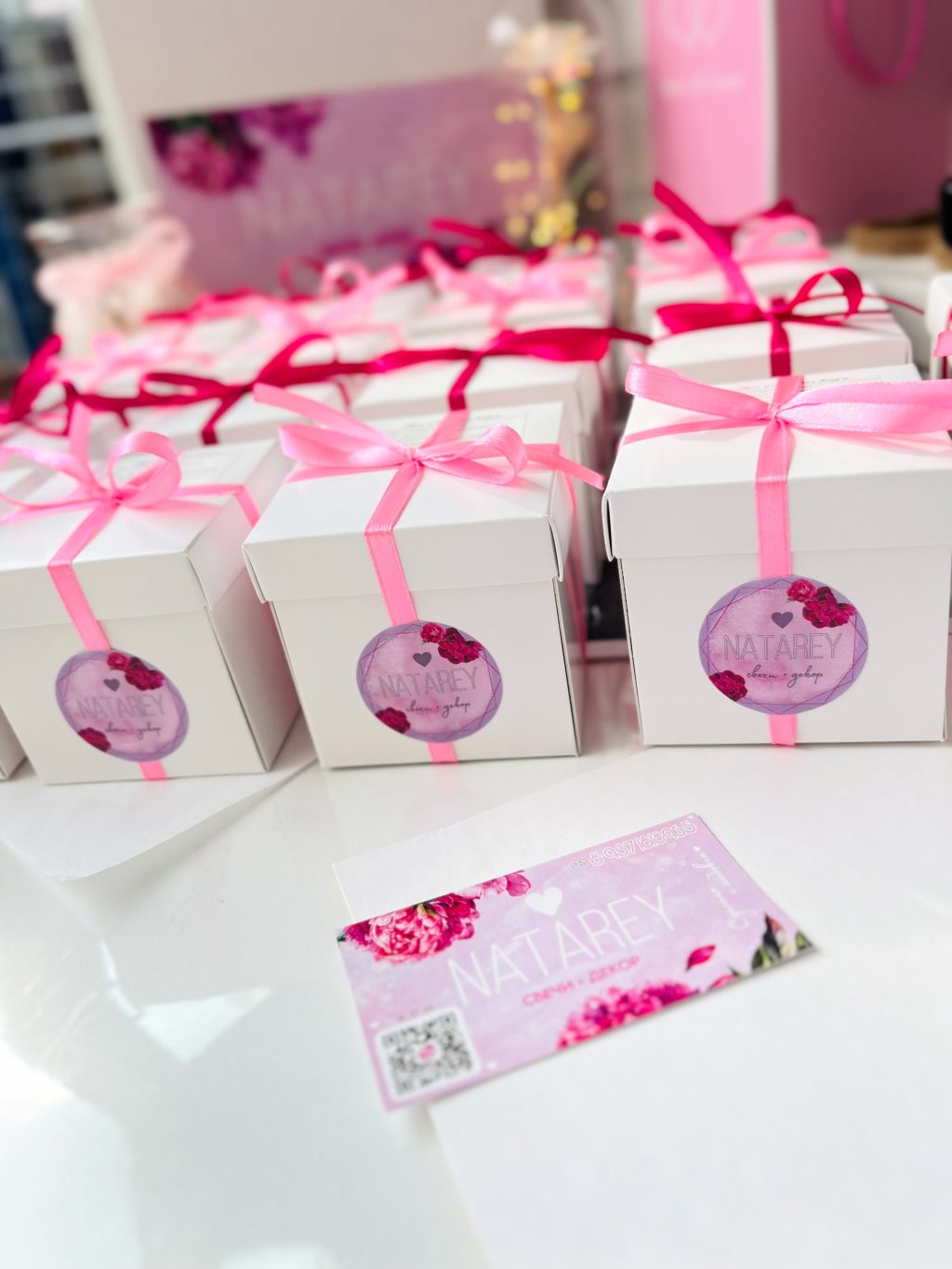 Свеча «Пион Мон Амур»