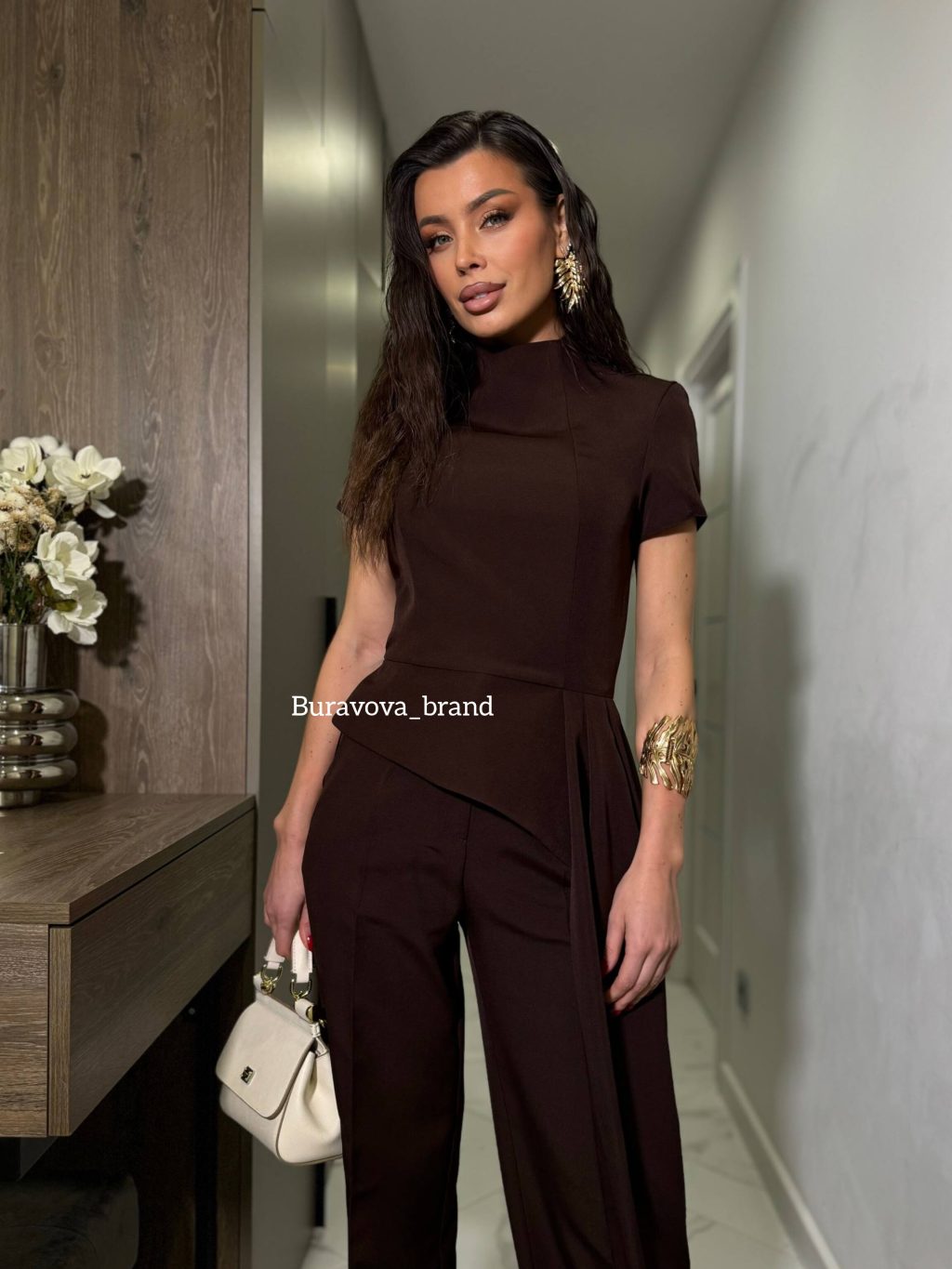 Костюм со шлейфом