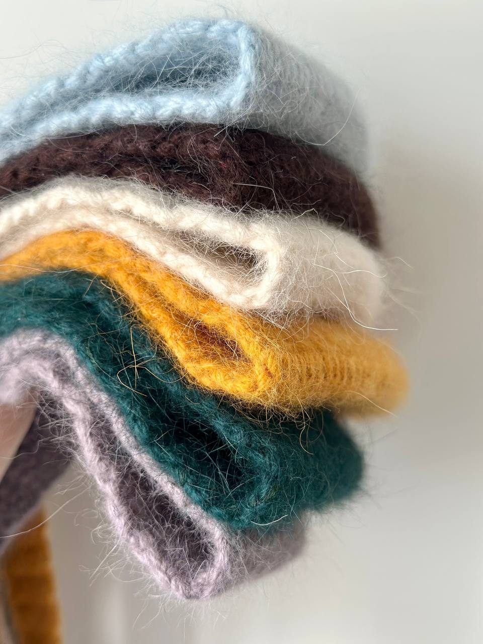 Чепчик-косынка вязаная