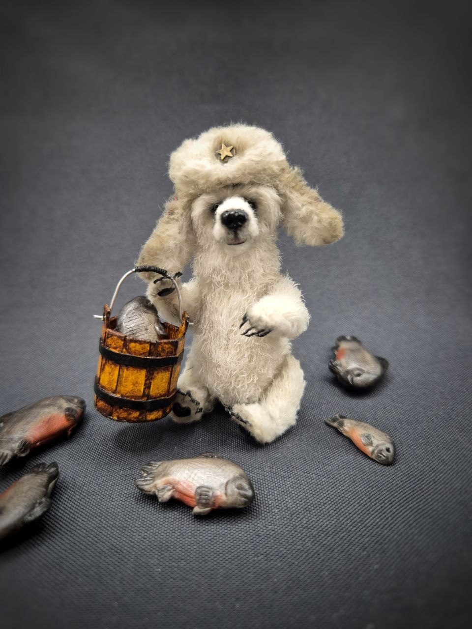 Вязаный полярный миша Егорка