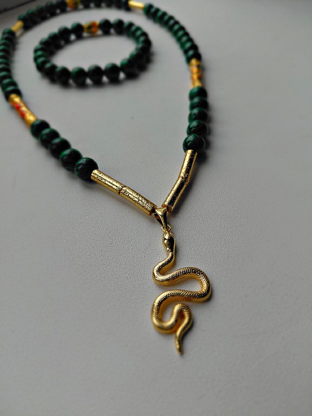 Набор (чокер с браслетом) «Змейка»