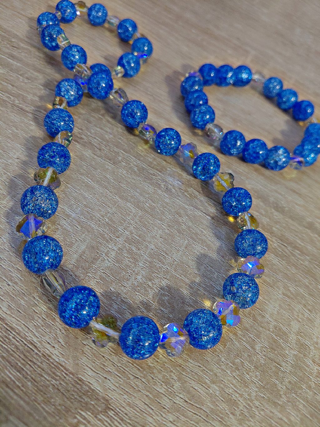 Бусы с браслетом