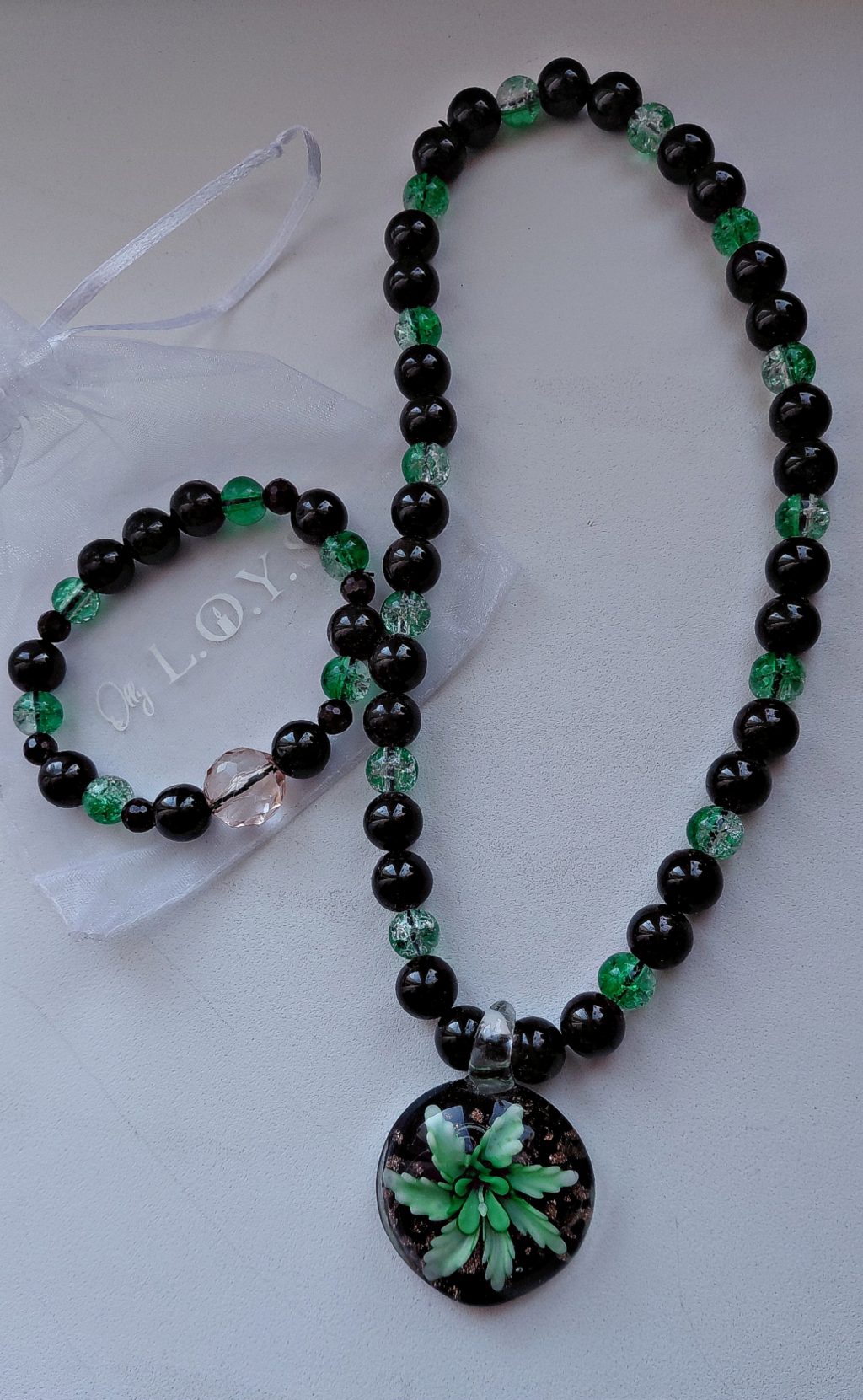 Набор (чокер с браслетом) «Гранатовый цветок»