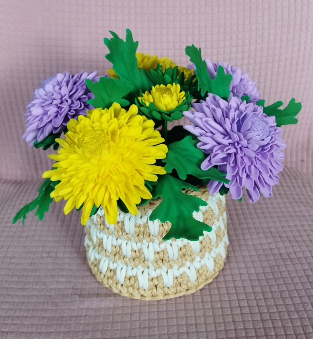 Цветочная корзинка интерьерная «Хризантемы»