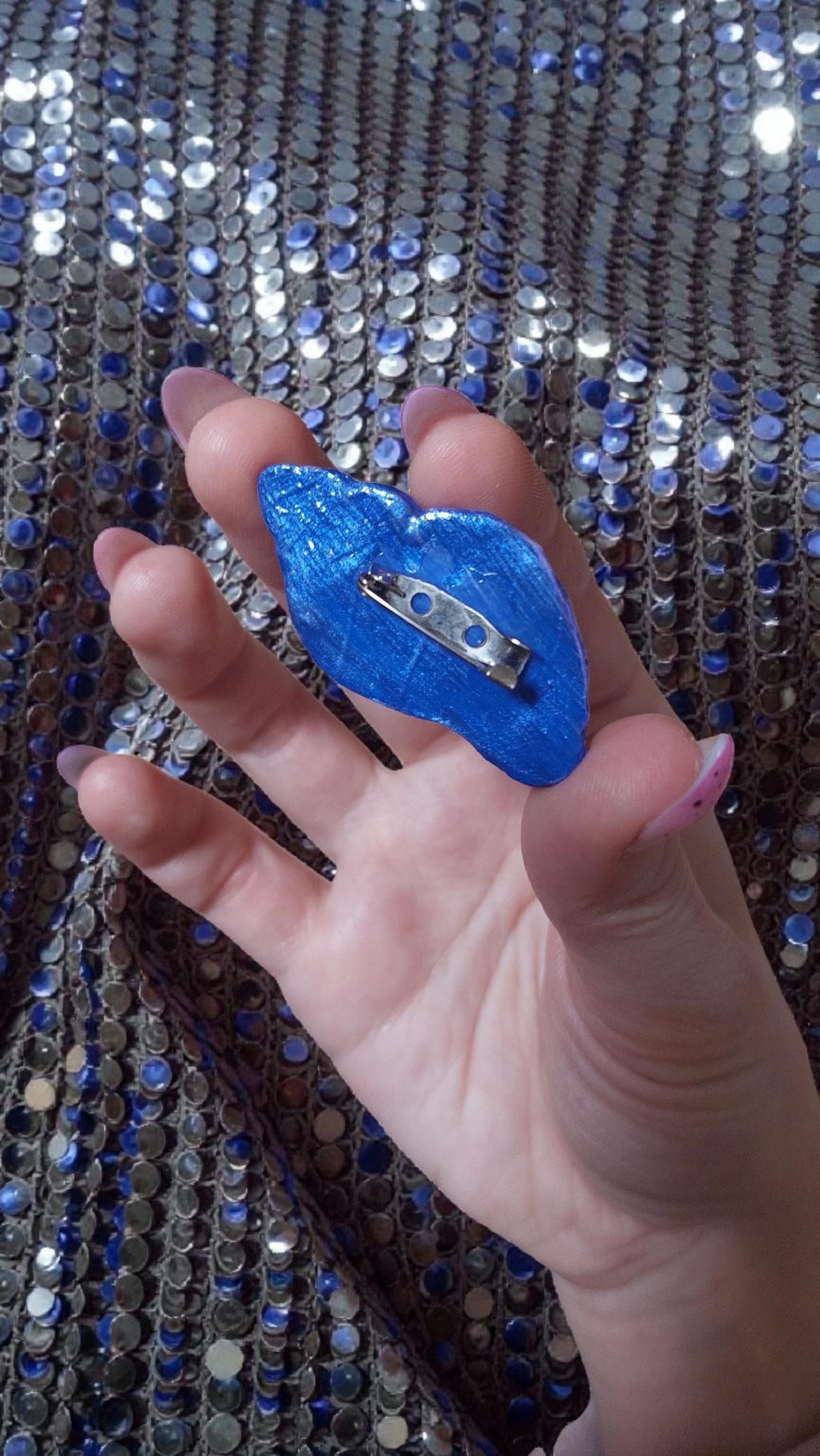 Брошь синяя ракушка