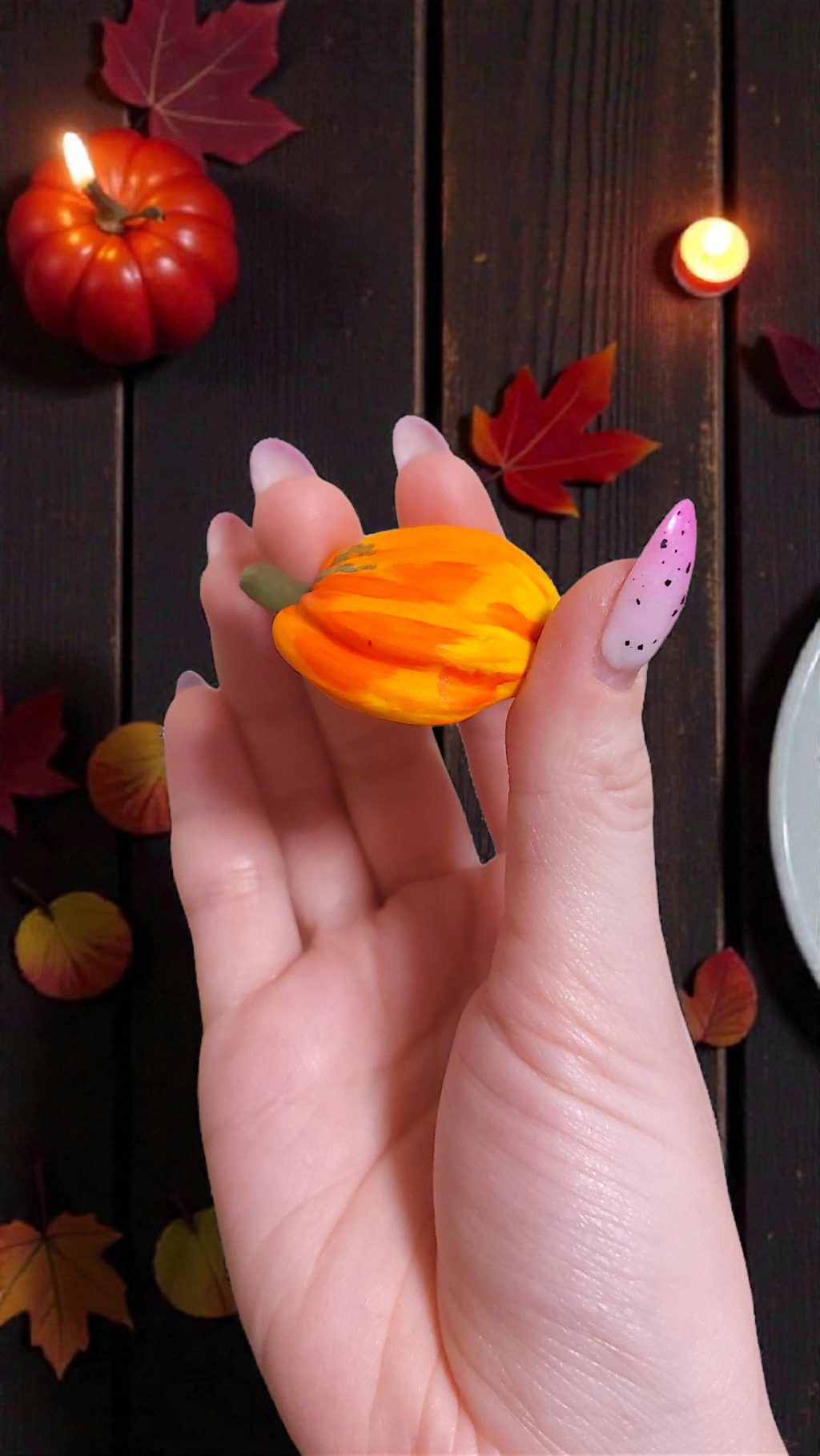 Брошь тыква