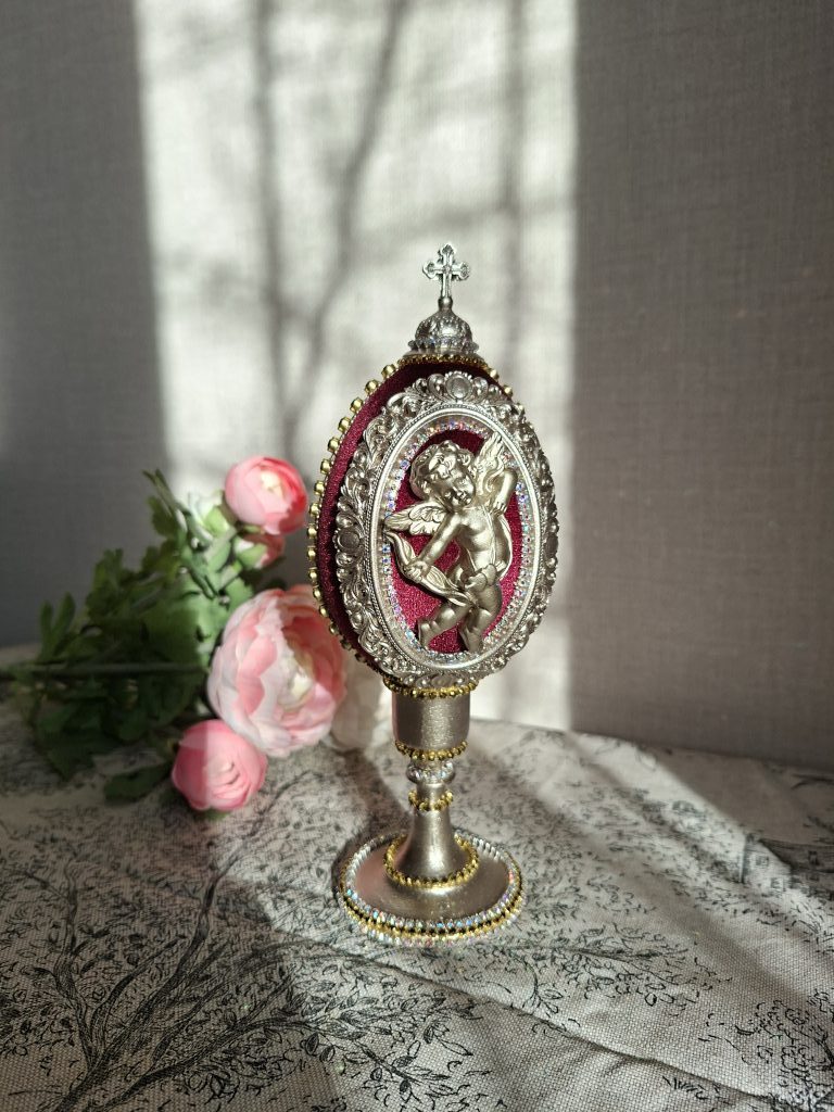 Пасхальное яйцо в бархате