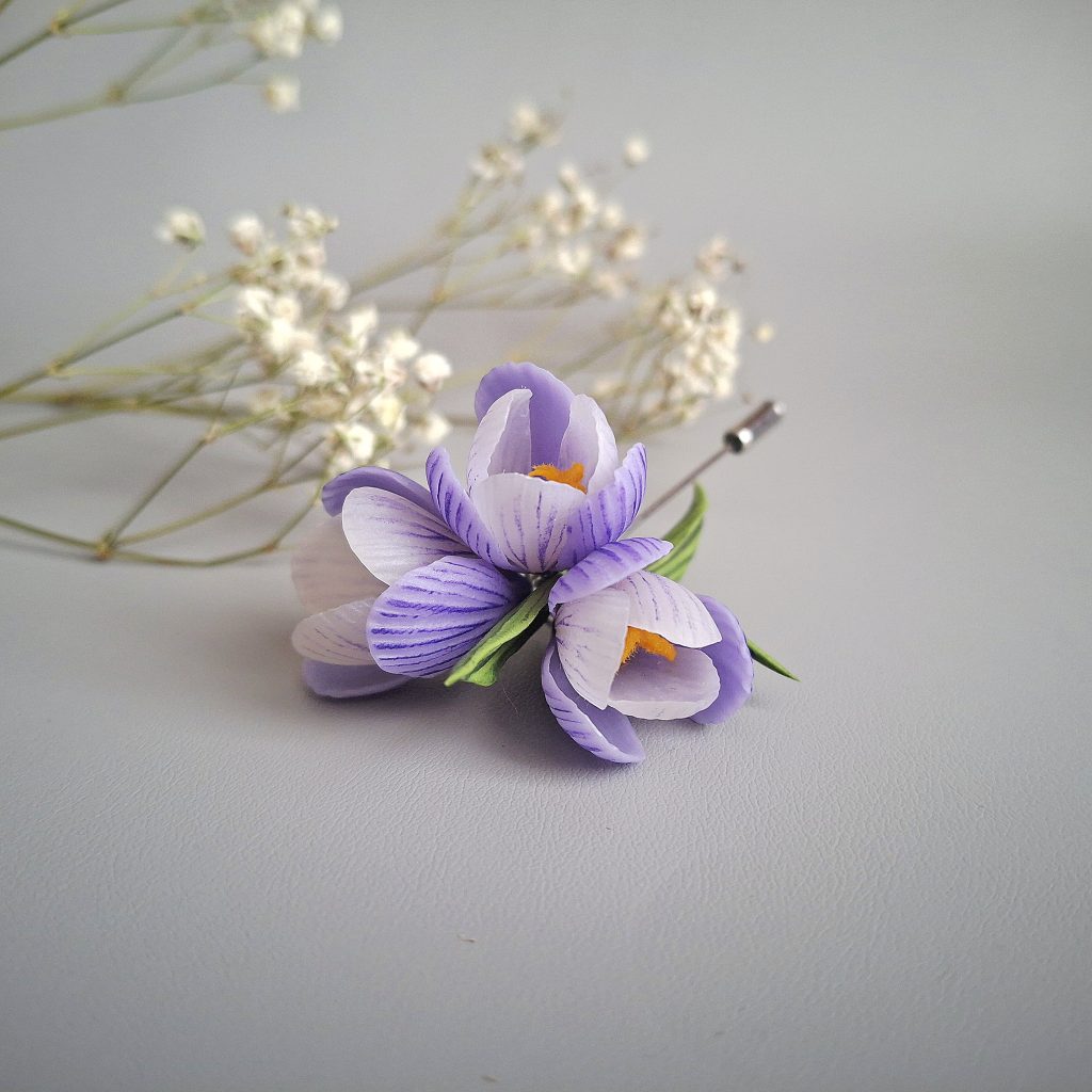 Брошь-игла Крокусы