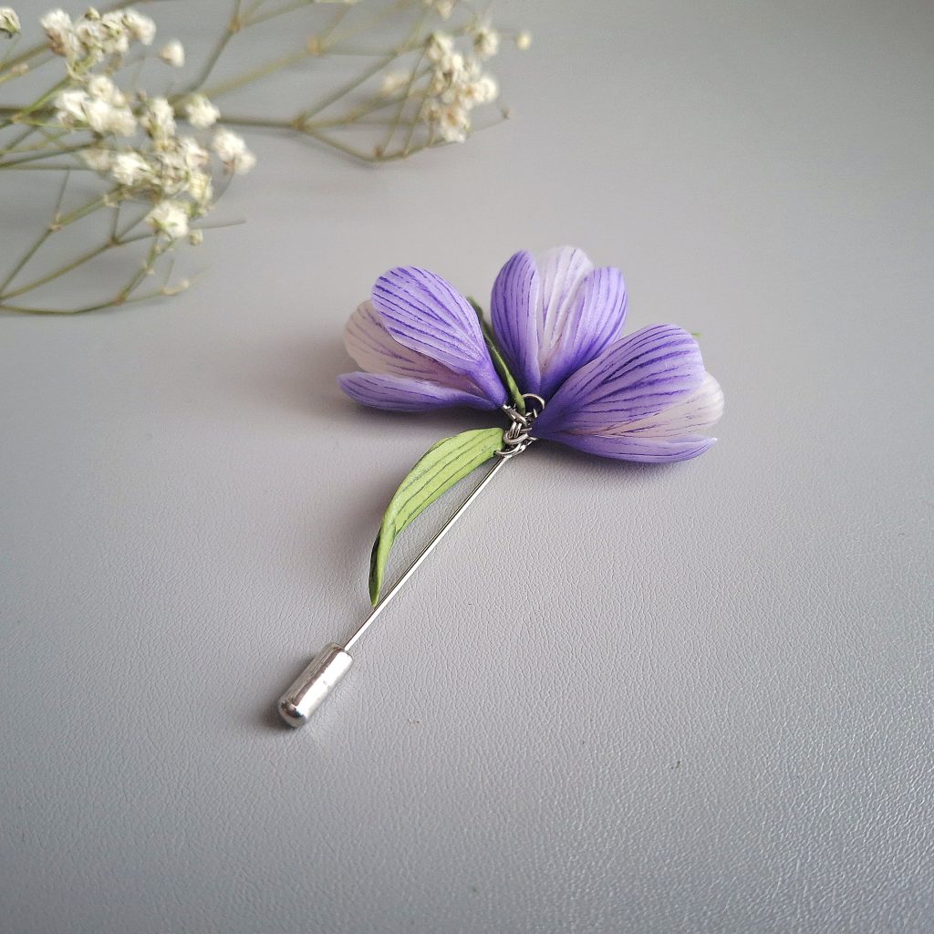 Брошь-игла Крокусы